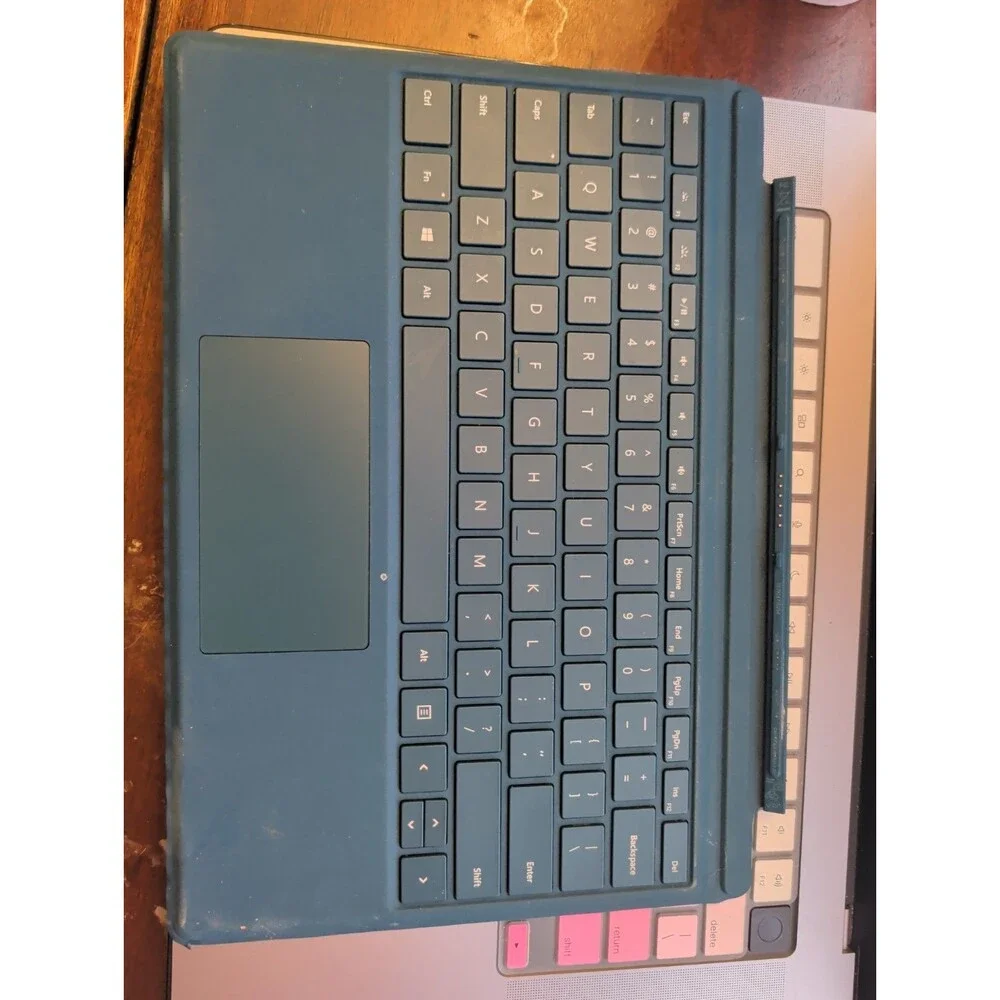 Microsoft Genuine OEM Surface Pro Keyboard Folio/Cover Model 1725 Turquoise *B*